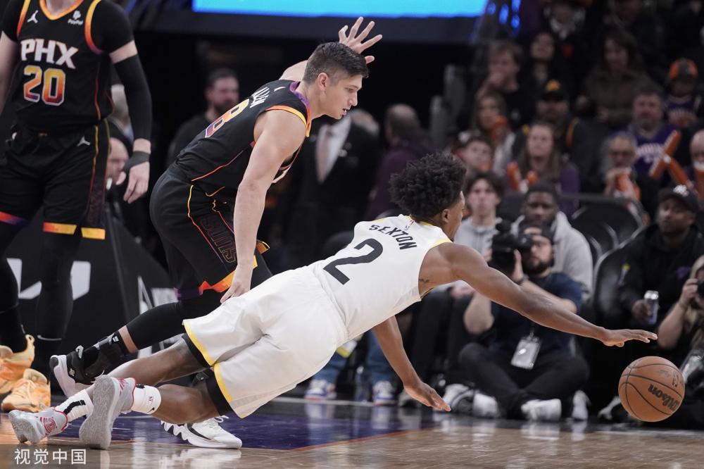 雄鹿需要在 雄鹿需要在