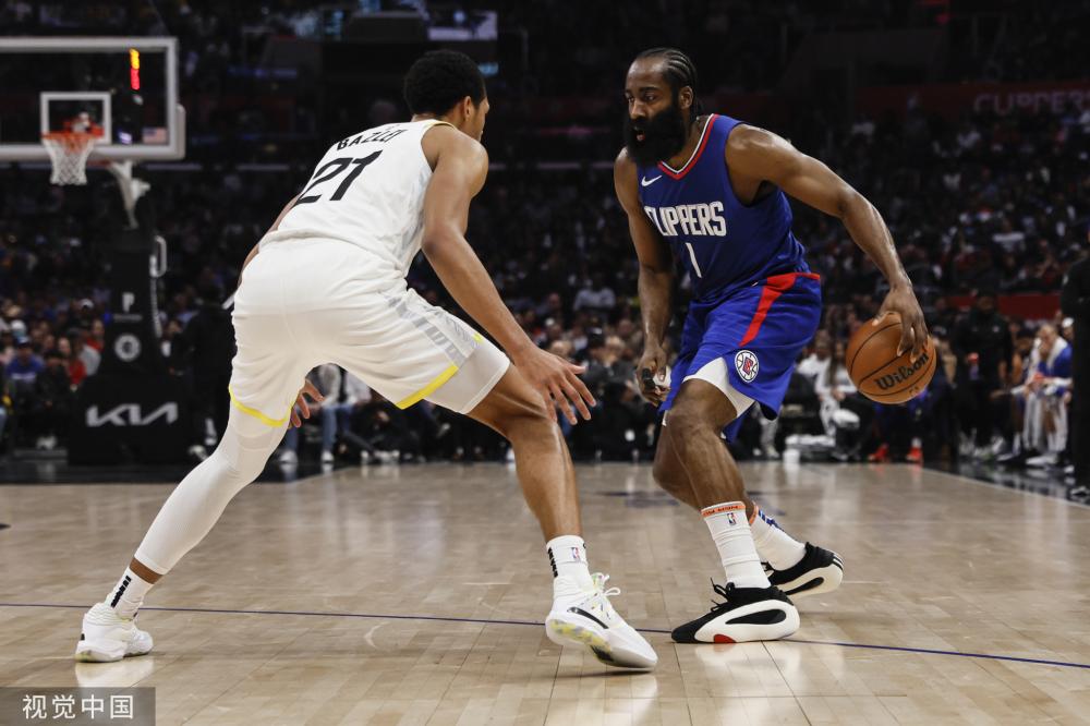 激烈角逐 激烈角逐